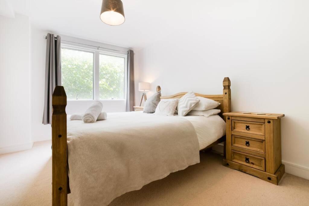Quayside Apartment 풀 외부 사진